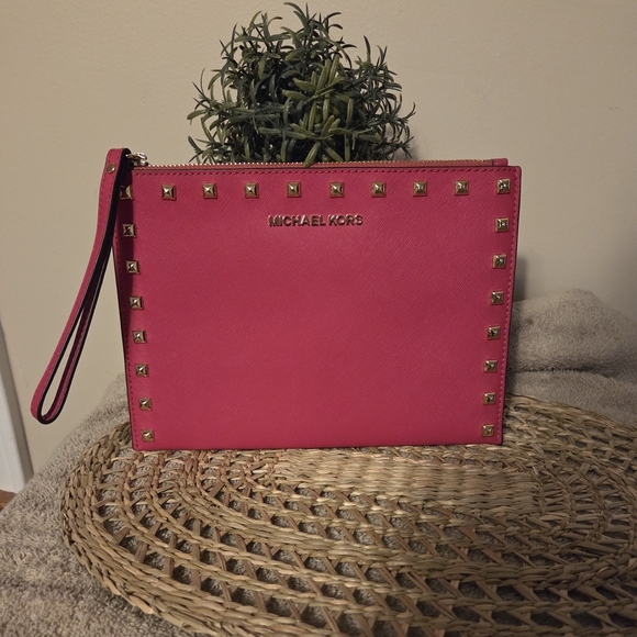 Michael Kors Pink Studded Clutch Wristlet NWOT - Picture 1 of 8